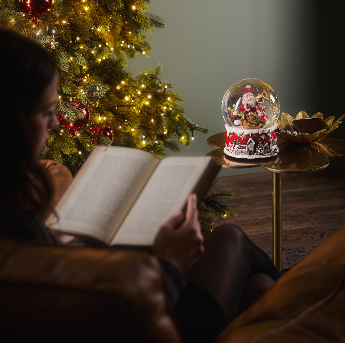 I Carillon Natalizi e le Boule de Neige: Magiche Tradizioni delle Feste