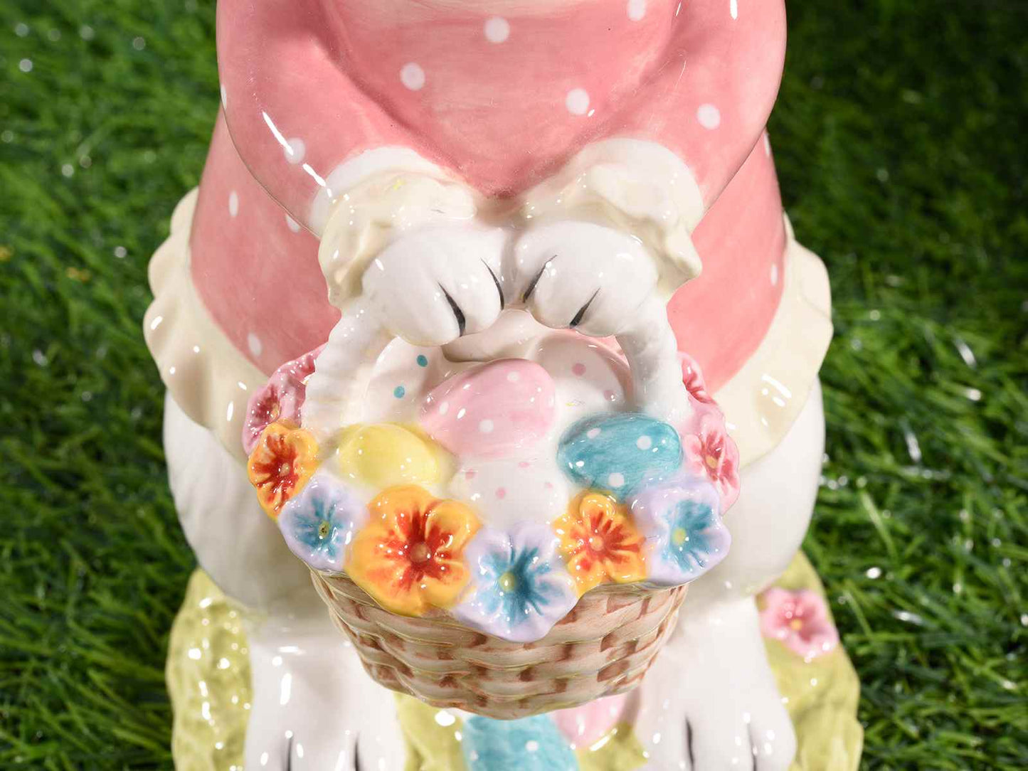 Ceramic Easter rabbit figurine | rohome