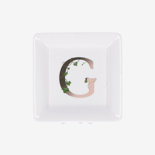 La porcellana bianca - piattino lettera g | rohome - Rohome